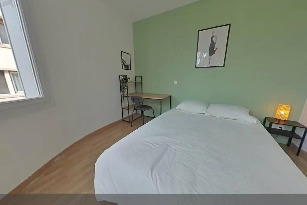 Lejlighed 3 Bedrooms-Very Bright And Spacious Appt- Wifi Toulon