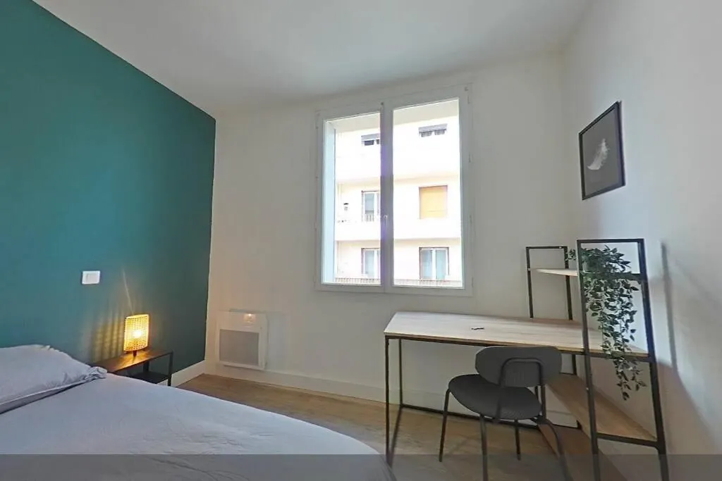 3 Bedrooms-Very Bright And Spacious Appt- Wifi Tolone Appartamento