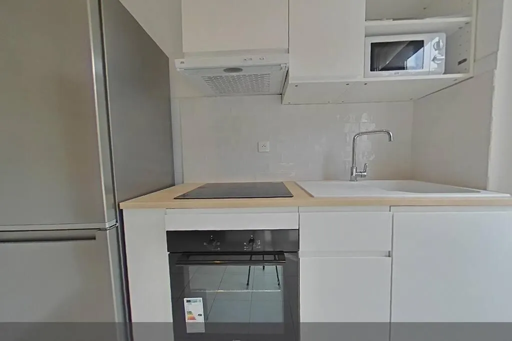3 Bedrooms-Very Bright And Spacious Appt- Wifi Tolone Francia